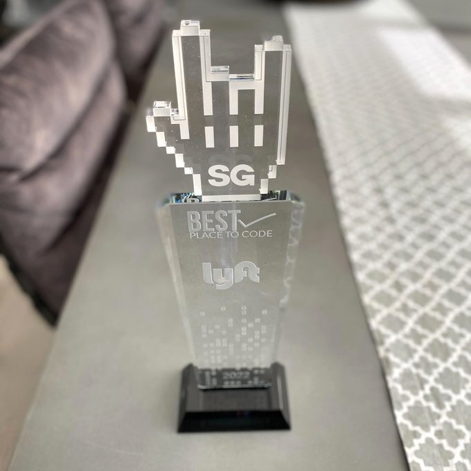 featured image ¿Por qué la acreditación Best Place To Code es crucial para una empresa tech?